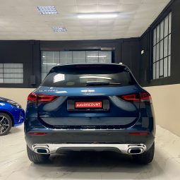 MERCEDES BENZ GLA 220d full