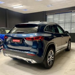 MERCEDES BENZ GLA 220d full