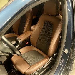MERCEDES BENZ GLA 220d full