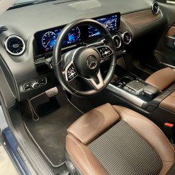MERCEDES BENZ GLA 220d full