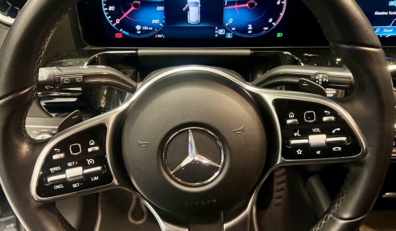 MERCEDES BENZ GLA 220d full