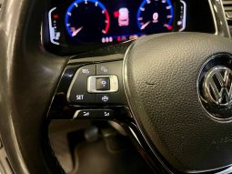 VOLKSWAGEN T-ROC full