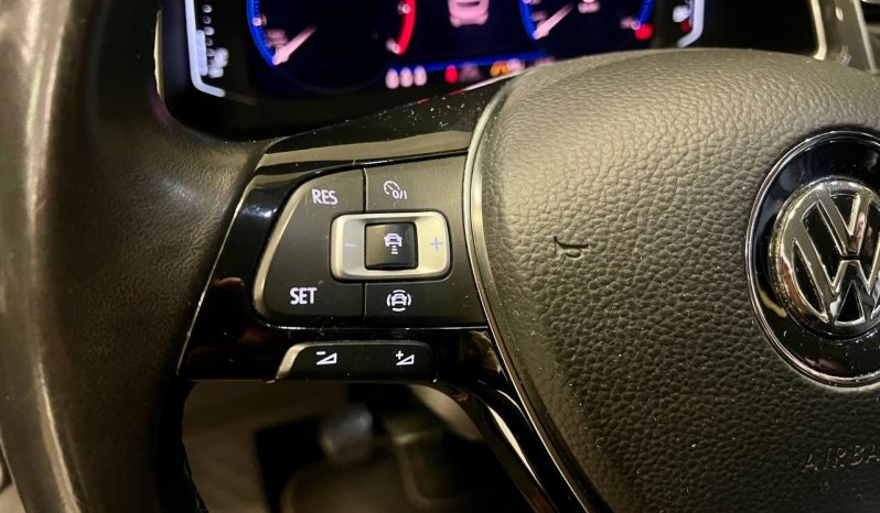VOLKSWAGEN T-ROC full