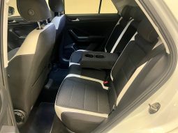 VOLKSWAGEN T-ROC full