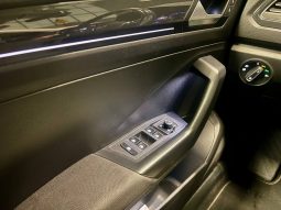 VOLKSWAGEN T-ROC full