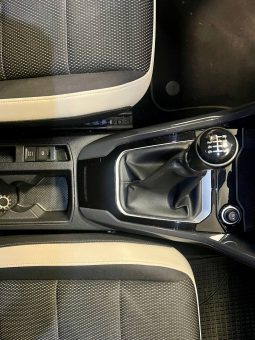VOLKSWAGEN T-ROC full
