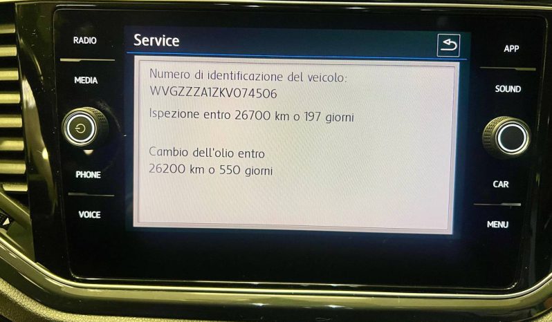 VOLKSWAGEN T-ROC full