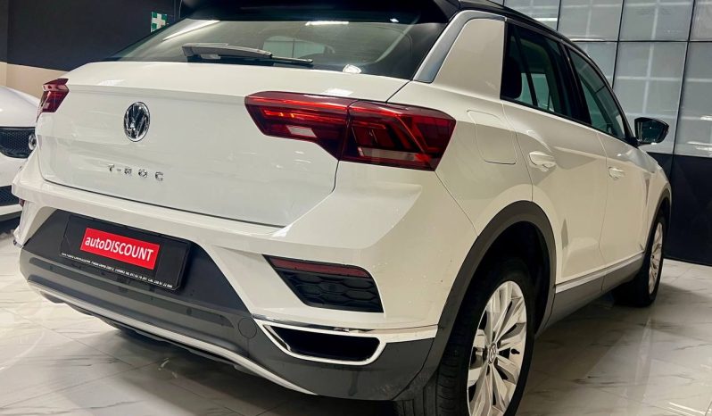 VOLKSWAGEN T-ROC full