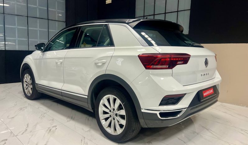 VOLKSWAGEN T-ROC full