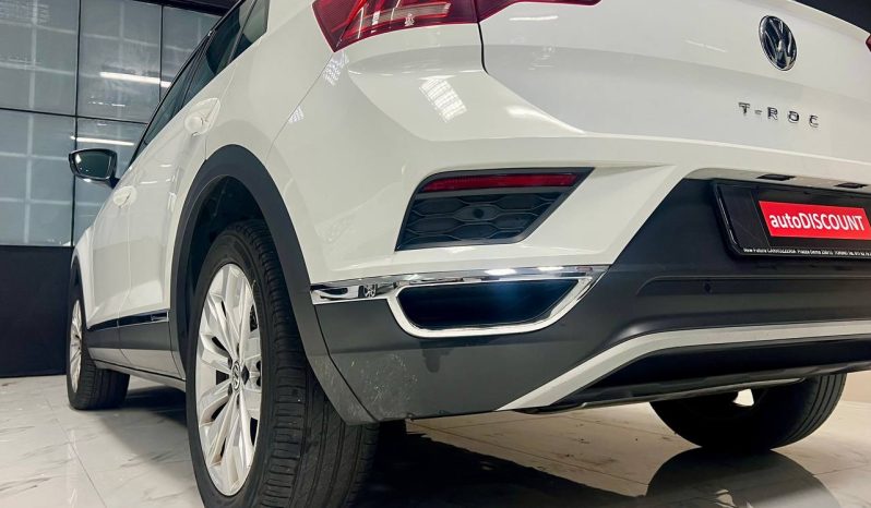 VOLKSWAGEN T-ROC full