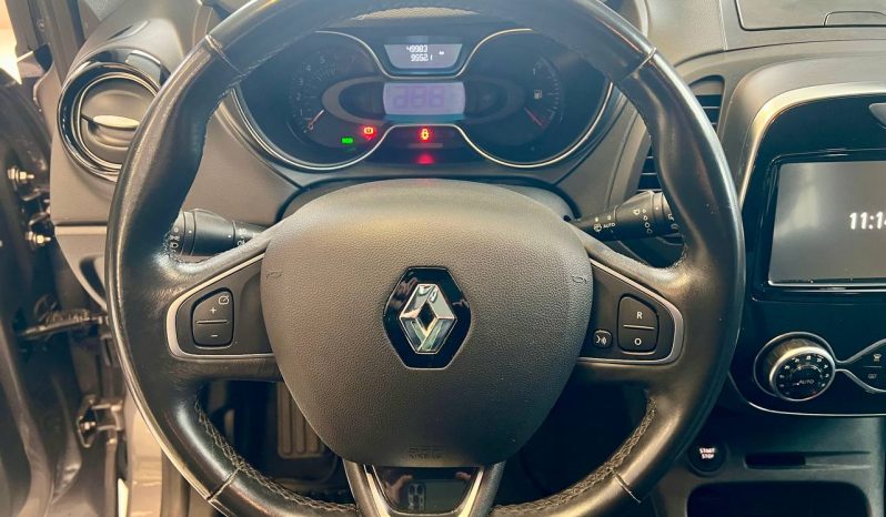 RENAULT CAPTUR full