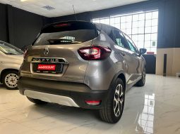 RENAULT CAPTUR full
