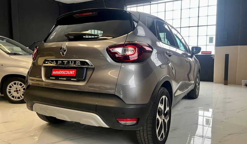 RENAULT CAPTUR full