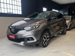 RENAULT CAPTUR full