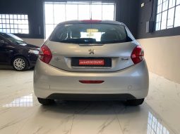 PEUGEOT 208 full