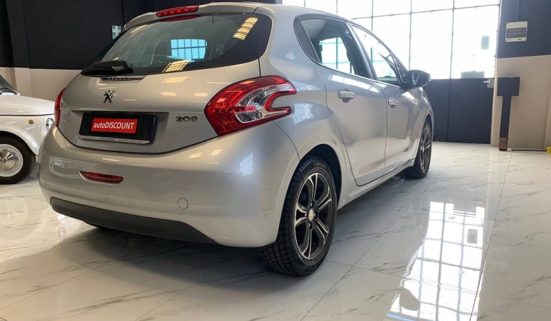 PEUGEOT 208 full