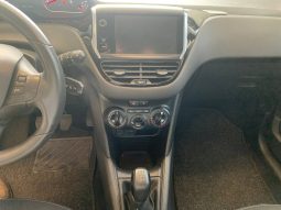PEUGEOT 208 full