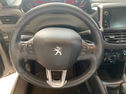 PEUGEOT 208 full