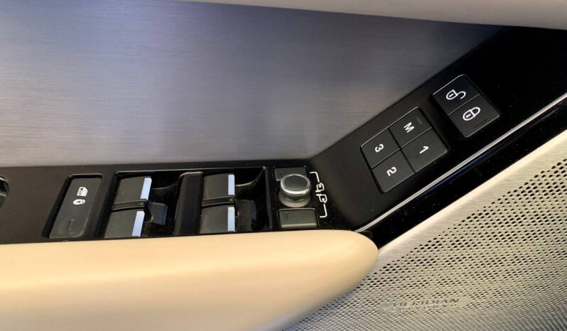 RANGE ROVER VELAR full