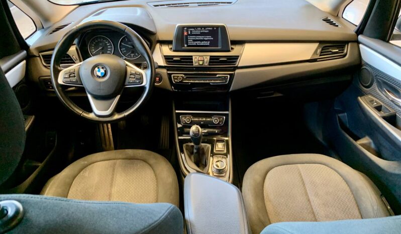 BMW 216D full