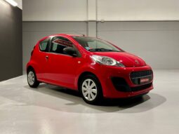PEUGEOT 107 full