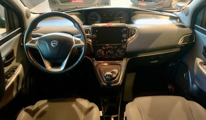 LANCIA YPSILON full