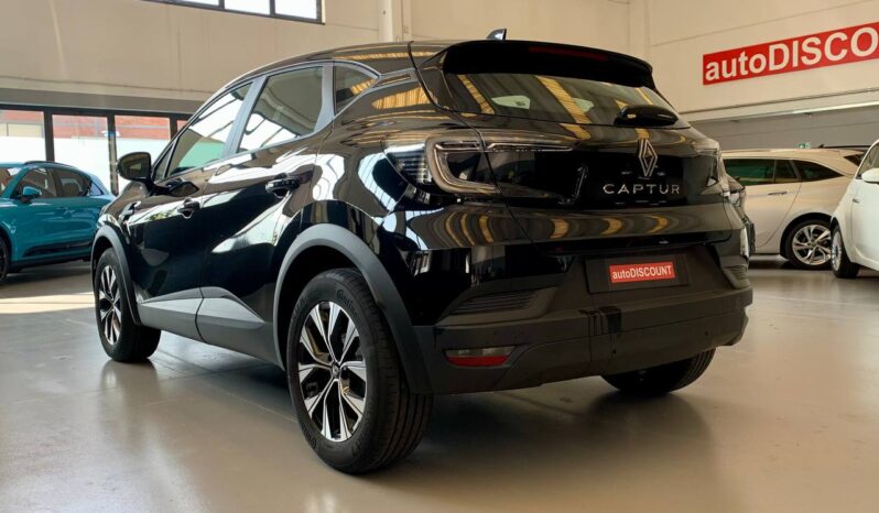 RENAULT CAPTUR full