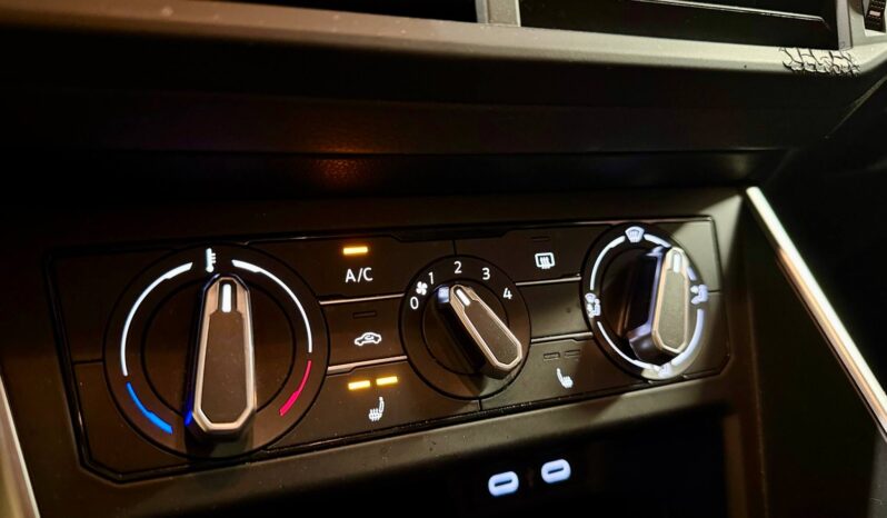 VOLKSWAGEN POLO full