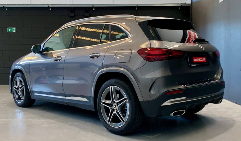 MERCEDES GLA 200D full