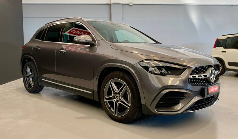 MERCEDES GLA 200D full