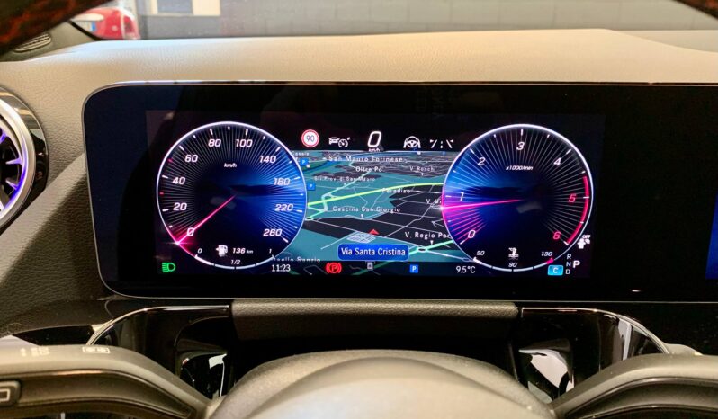 MERCEDES GLA 200D full