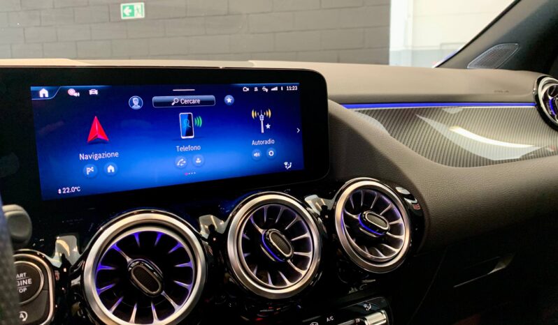 MERCEDES GLA 200D full