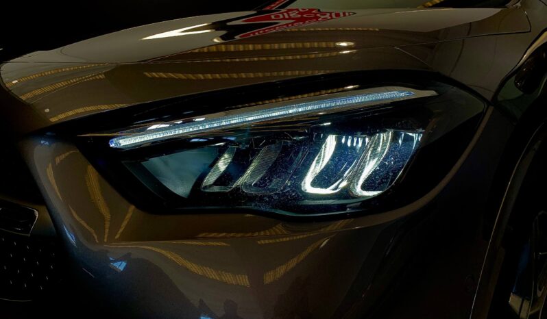 MERCEDES GLA 200D full