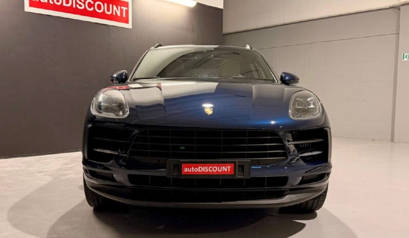 PORSCHE MACAN full