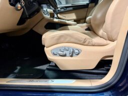 PORSCHE MACAN full