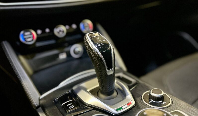 ALFA ROMEO STELVIO full