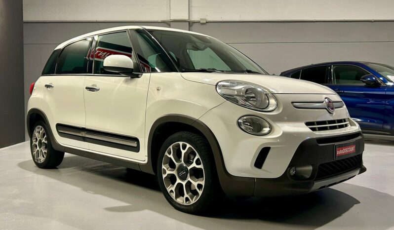 FIAT 500L full
