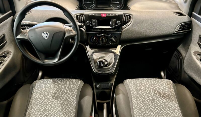 LANCIA YPSILON full