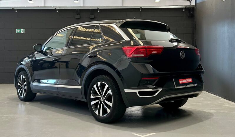 VOLKSWAGEN T-ROC full