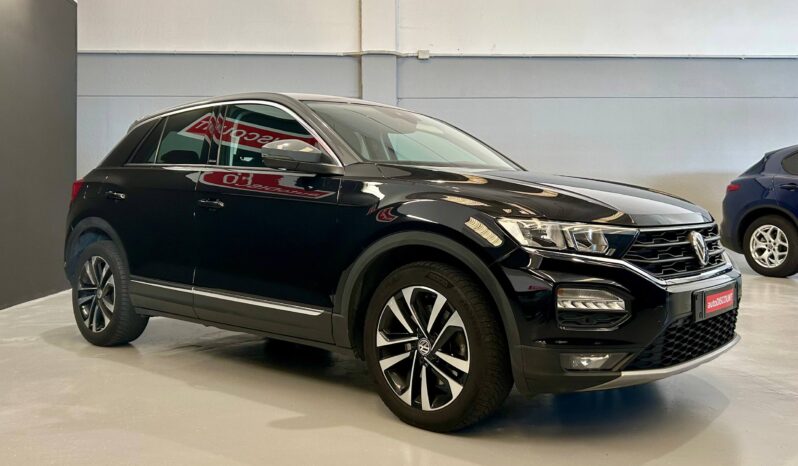 VOLKSWAGEN T-ROC full