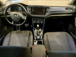 VOLKSWAGEN T-ROC full