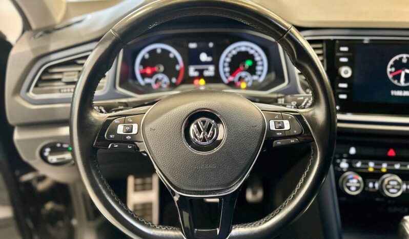 VOLKSWAGEN T-ROC full