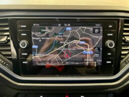 VOLKSWAGEN T-ROC full