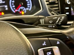 VOLKSWAGEN T-ROC full