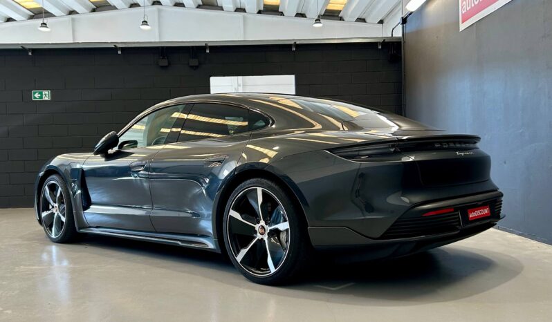 PORSCHE TAYCAN full